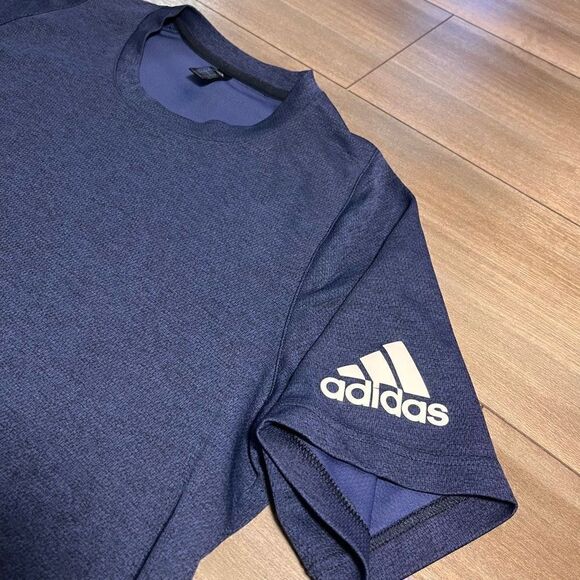 ‎Adidas Blue Athletic Workout Shirt Men Large  Bin D-17 - Picture 3 of 5
